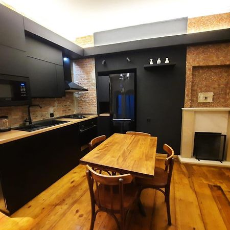 Apartamento Tbilisi Central Exterior foto